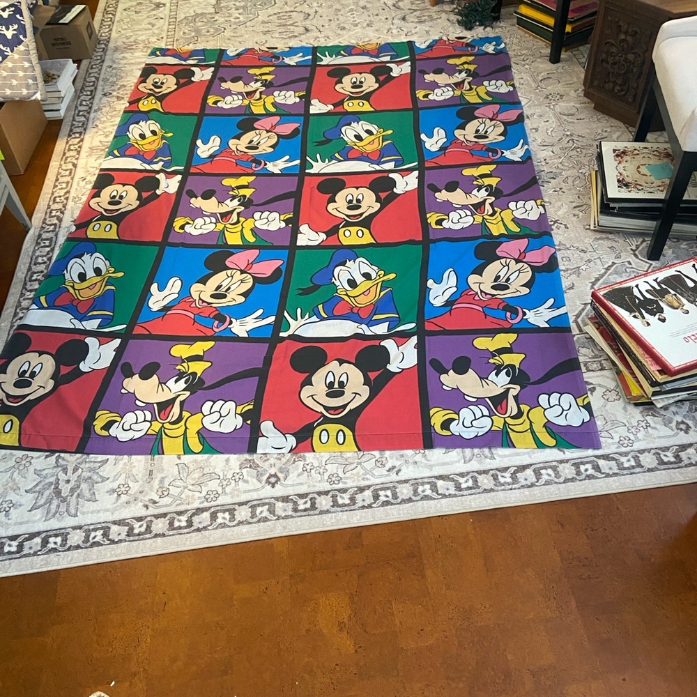 Vintage 90’s Disney color block Character twin size fitted sheet and pillow case